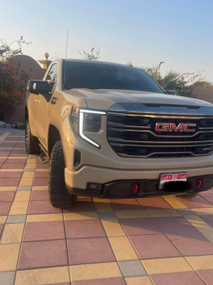 2022 GMC Sierra in dubai