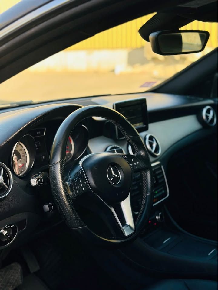 2014 Mercedes-Benz CLA