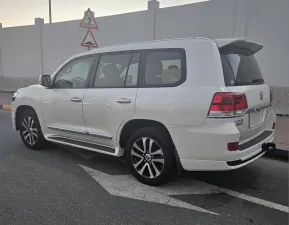 2019 Toyota Land Cruiser