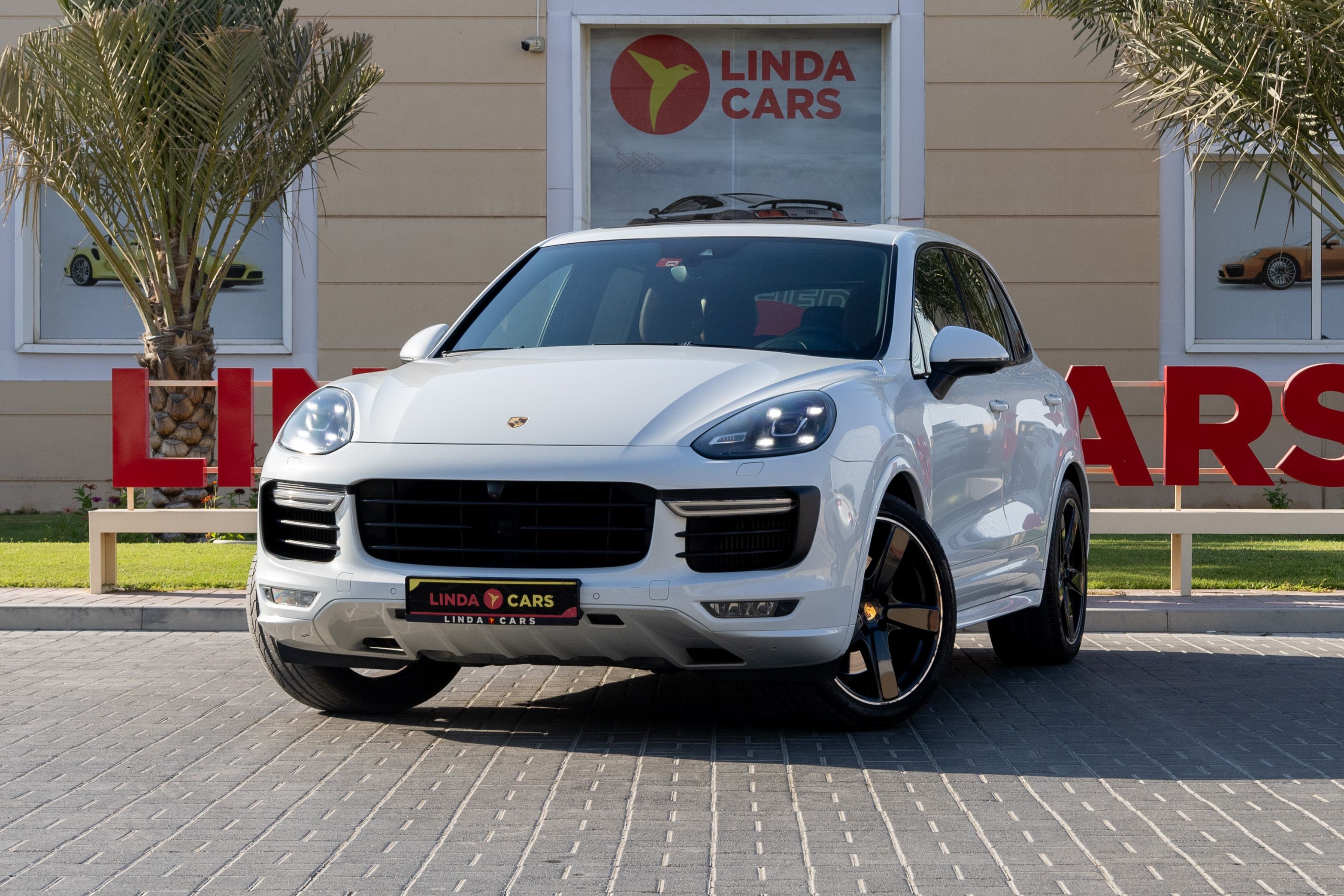 2016 Porsche Cayenne in dubai