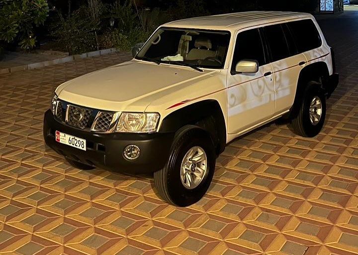 2000 Nissan Patrol Super Safari in dubai