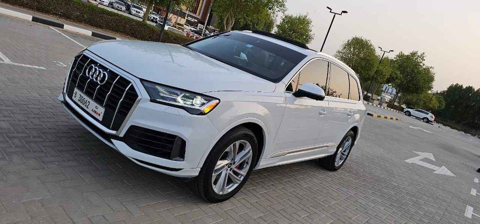 2021 Audi Q7 in dubai