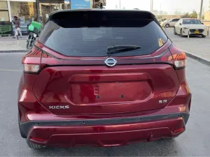 2021 Nissan KICKS