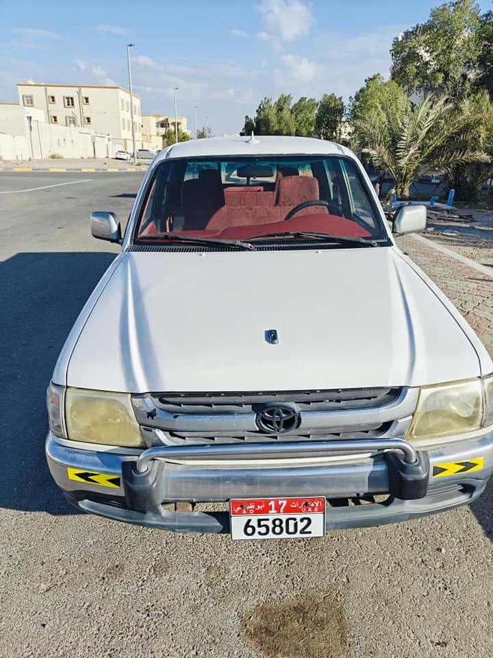 2004 Toyota Hilux