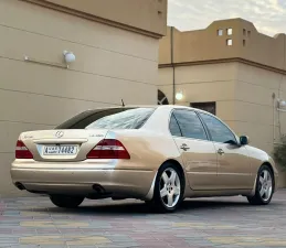 2004 Lexus LS 430