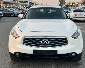 2009 Infiniti FX35 in dubai