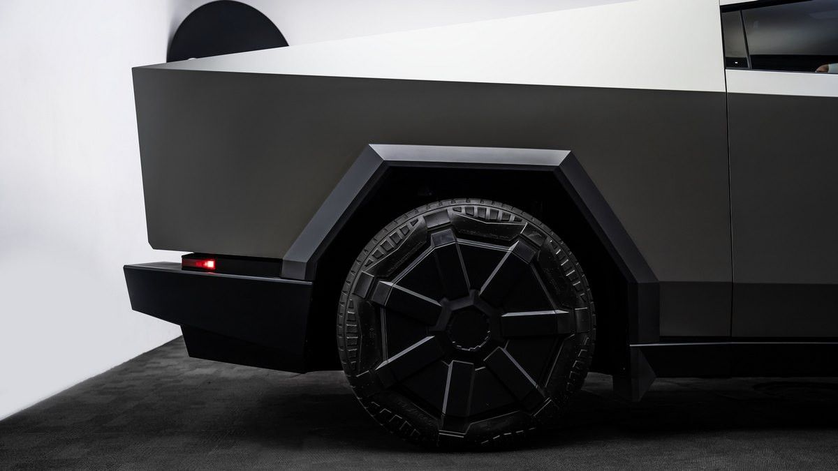 2024 Tesla Cybertruck