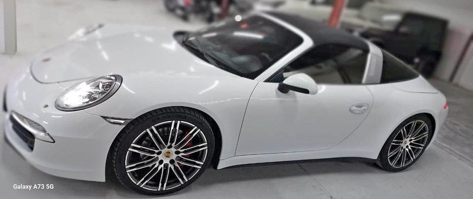 2015 بورش 911 كاريرا