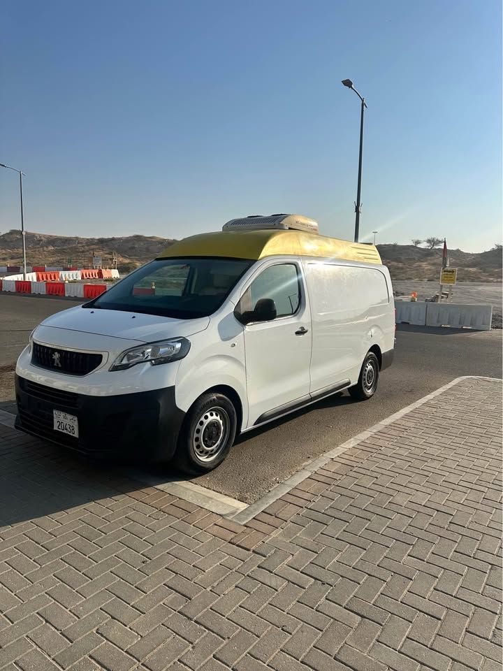 2020 Peugeot Expert in dubai