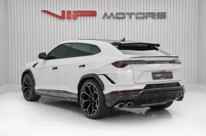 2024 Lamborghini URUS