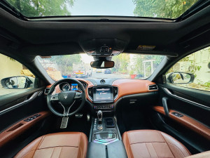 2017 Maserati Ghibli I