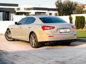 2017 Maserati Ghibli I