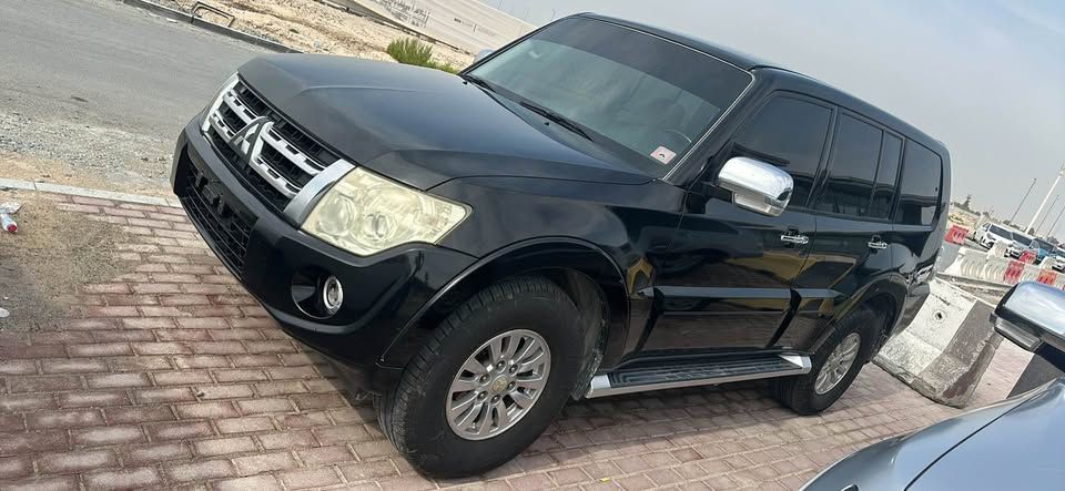 2013 Mitsubishi Pajero in dubai