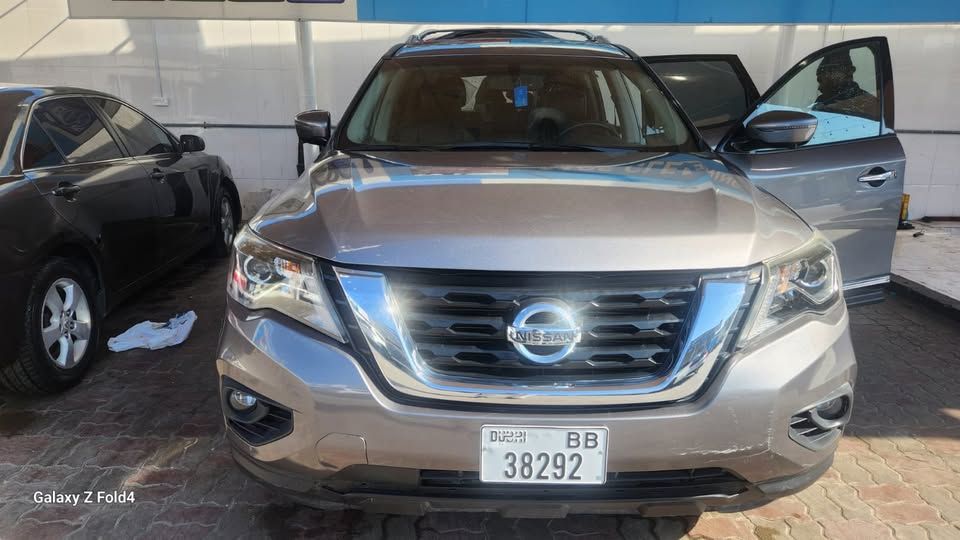 2017 Nissan Pathfinder in dubai