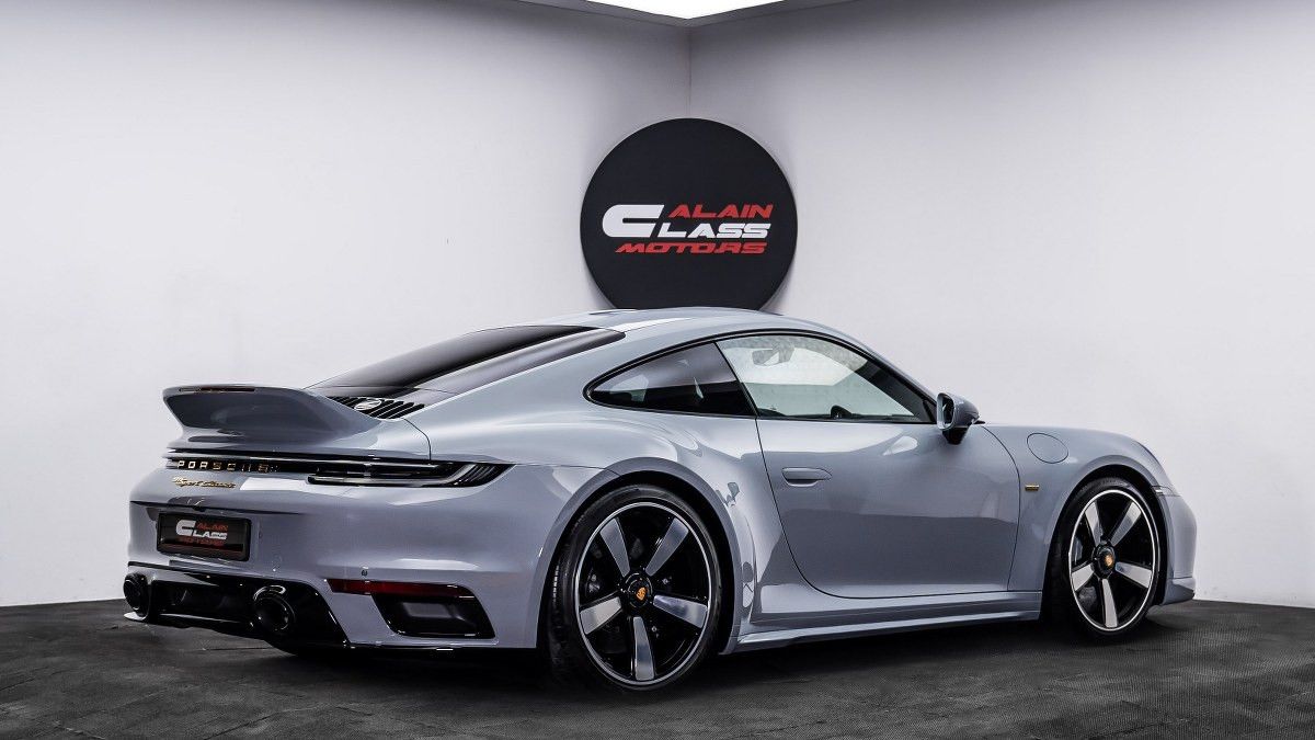 2023 Porsche 911 Carrera