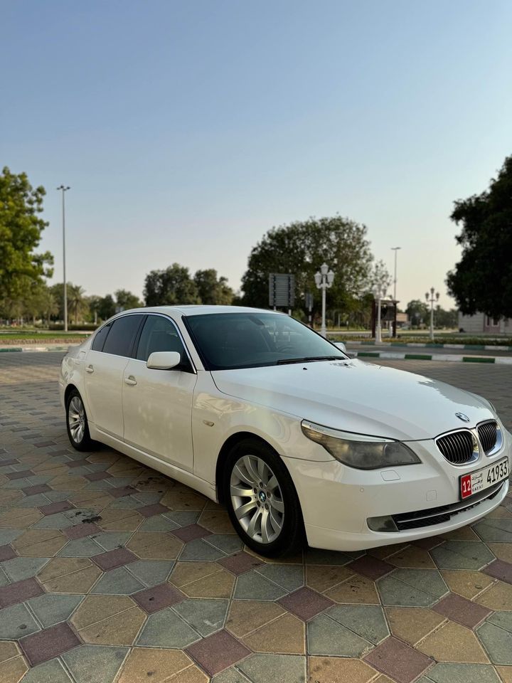 2009 BMW 523