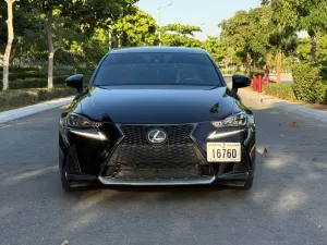 2020 Lexus IS