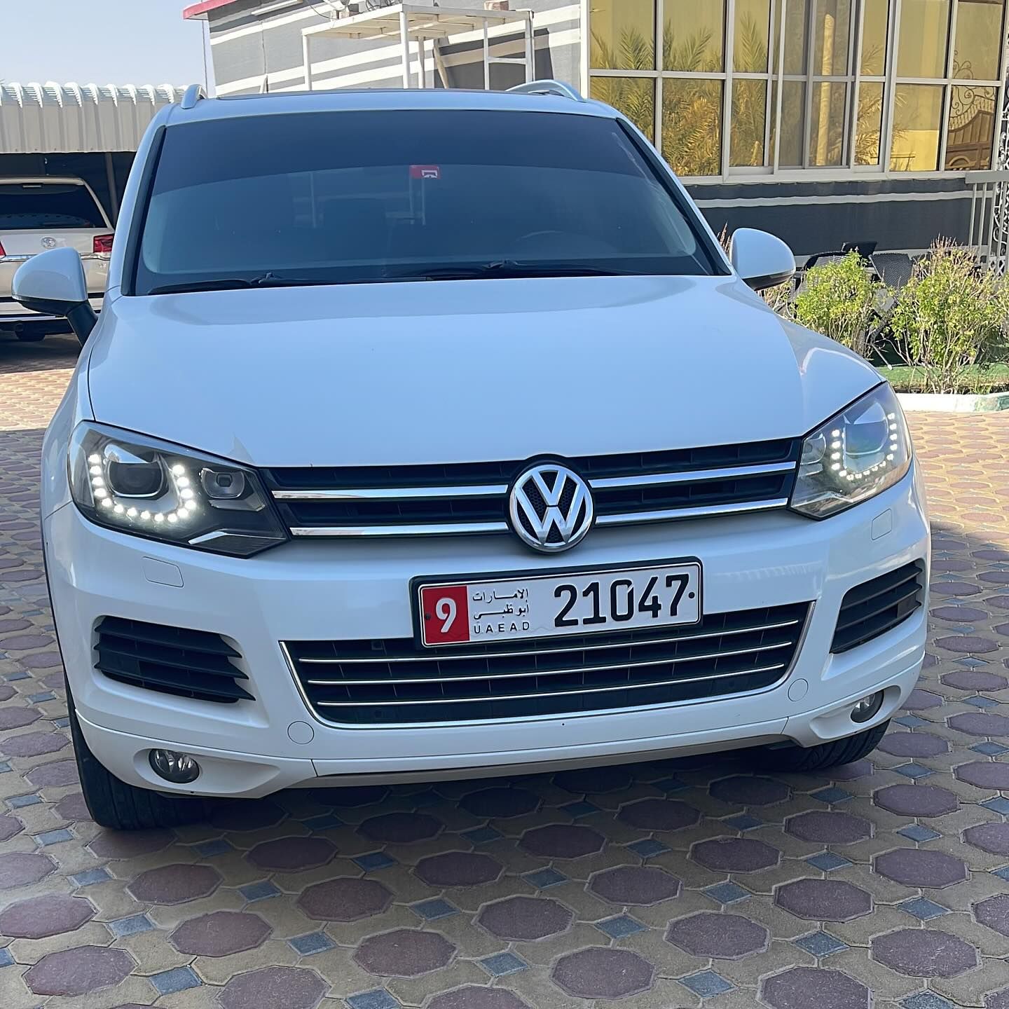 2014 Volkswagen Touareg in dubai