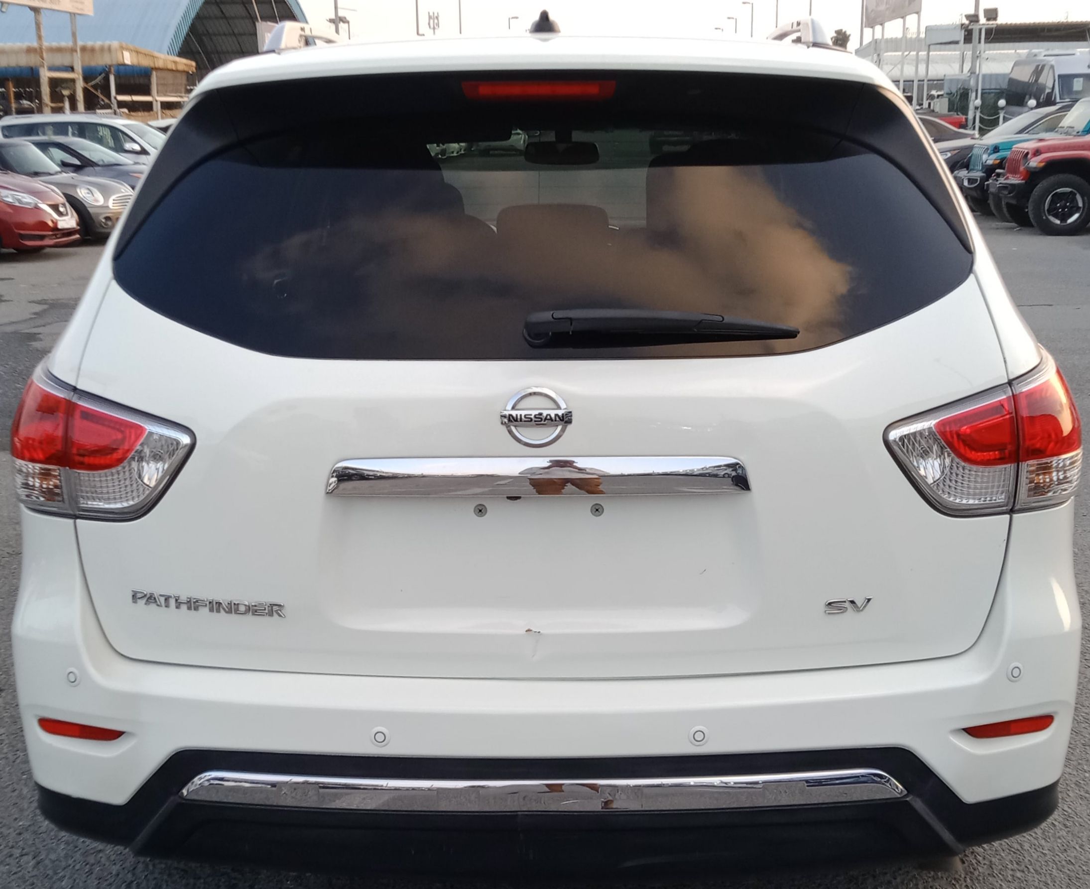 2016 Nissan Pathfinder in dubai