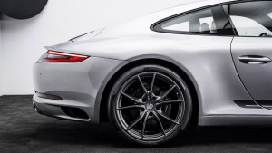 2018 Porsche 911 Carrera