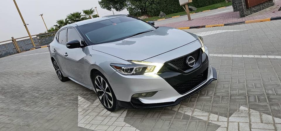 2016 Nissan Maxima in dubai