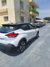 2020 Nissan KICKS