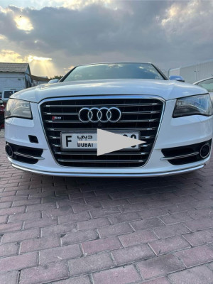 2013 Audi S8