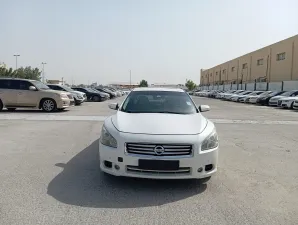 2014 Nissan Maxima in dubai