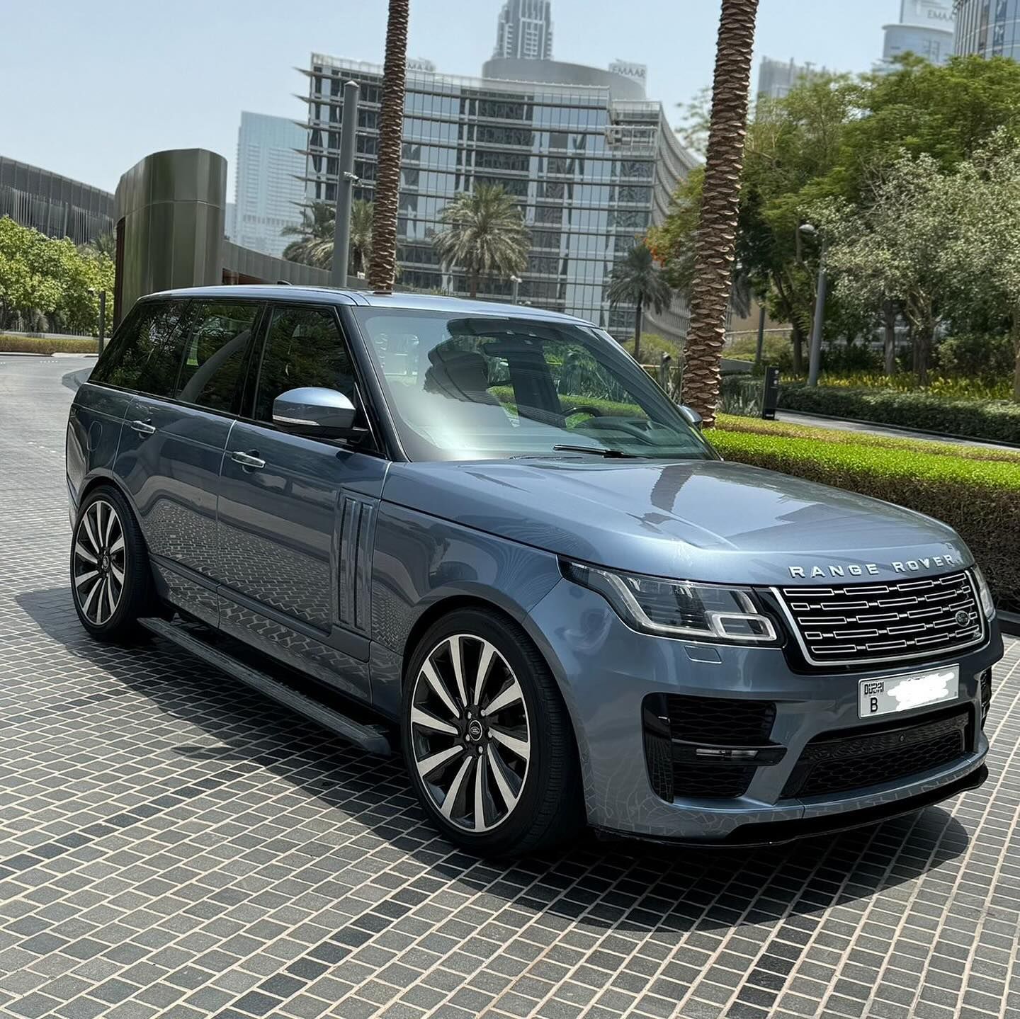 2018 Land Rover Range Rover in dubai