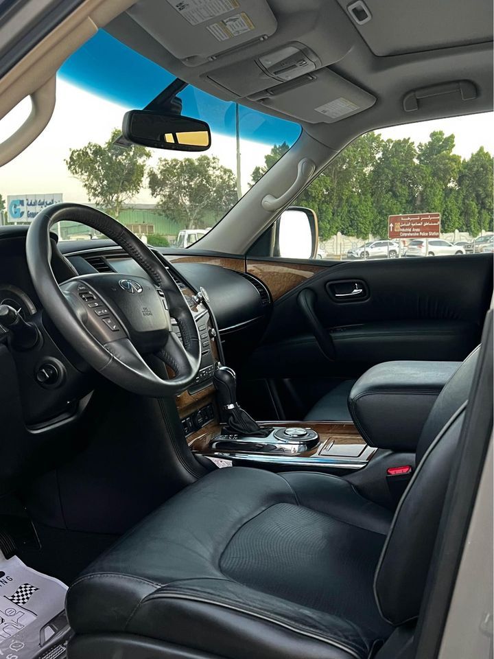 2014 Infiniti QX56