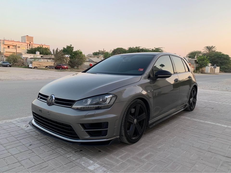 2015 Volkswagen Golf in dubai