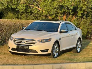 2017 Ford Taurus in dubai