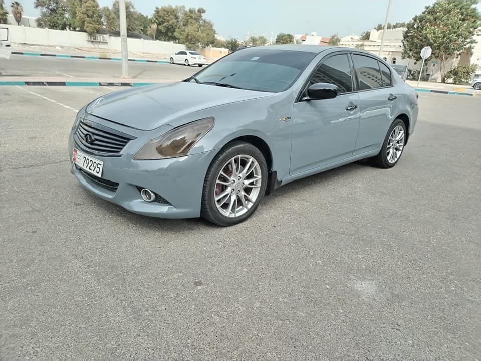 Infiniti G35 model 2010