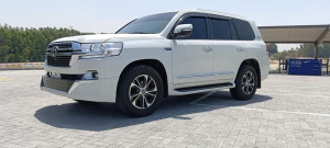 2015 Toyota Land Cruiser in dubai