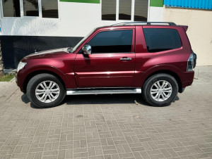 2015 Mitsubishi Pajero