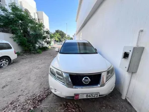 2014 Nissan Pathfinder in dubai