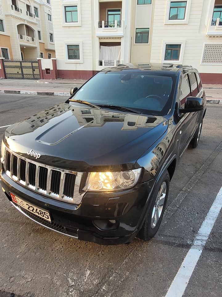 2012 Jeep Grand Cherokee in dubai