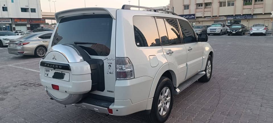 2010 Mitsubishi Pajero