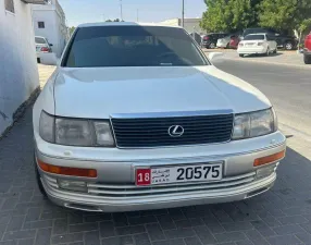 1993 Lexus LS 400 in dubai