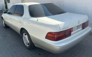 1993 Lexus LS 400