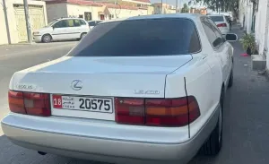 1993 Lexus LS 400