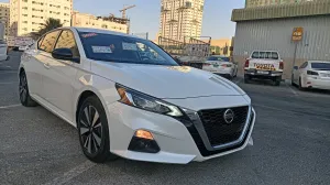 2021 Nissan Altima in dubai