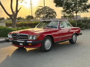 1986 Mercedes-Benz SL in dubai