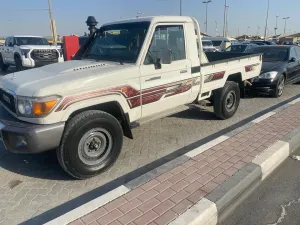 2015 Toyota Land Cruiser Pickup