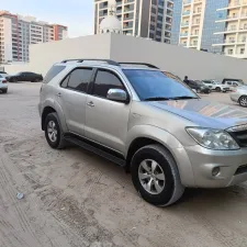 2006 Toyota Fortuner