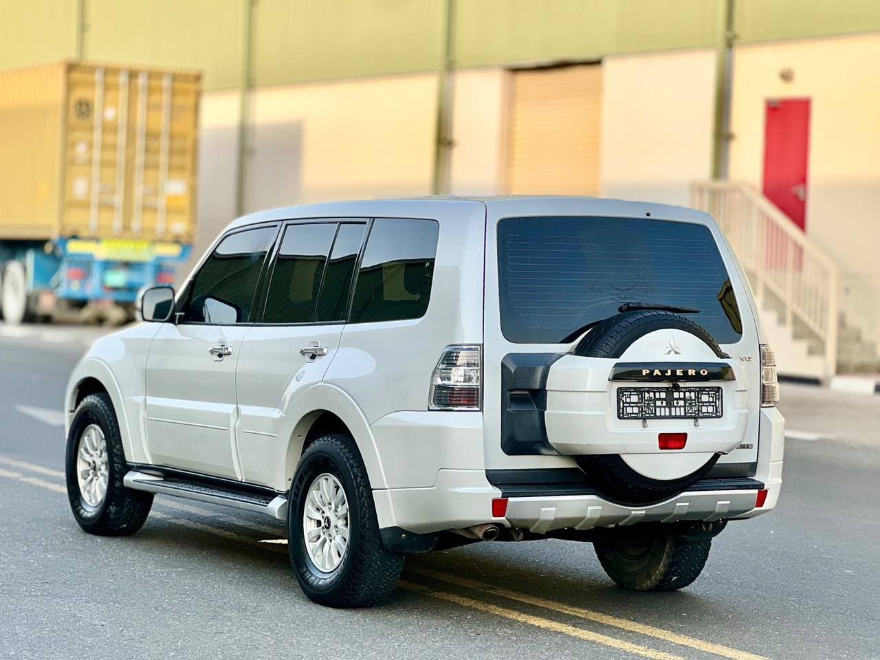 2013 Mitsubishi Pajero