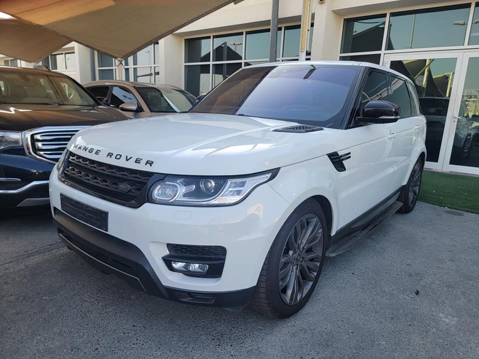 2017 Land Rover Range Rover Sport in dubai