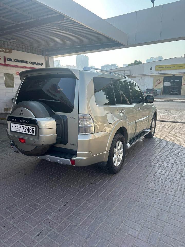 2011 Mitsubishi Pajero