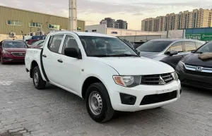 2013 Mitsubishi L200