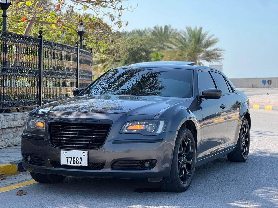 2014 Chrysler 300 in dubai